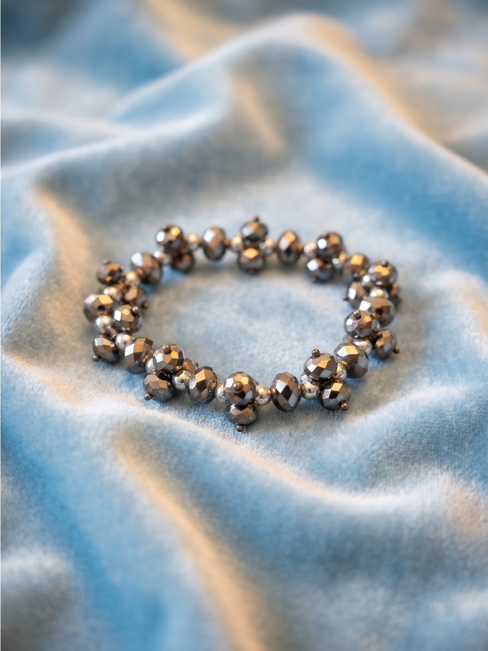 ✨ Vintage Gunmetal Faceted Bead Stretch Bracelet ✨